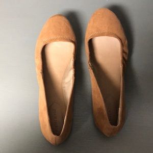 Ballet flats